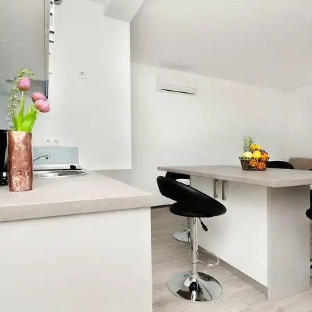 Pia Apartamento *